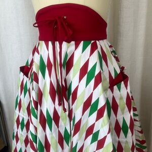 PINUP GIRL CLOTHING PINUP COUTURE HOLIDAY HARLEQUIN LACE FRONT SKIRT XS